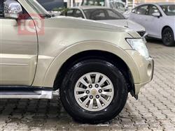 ميتسوبيشي باجيرو